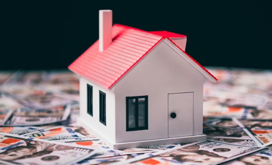 Realtor.com's AI Image Tagging Service